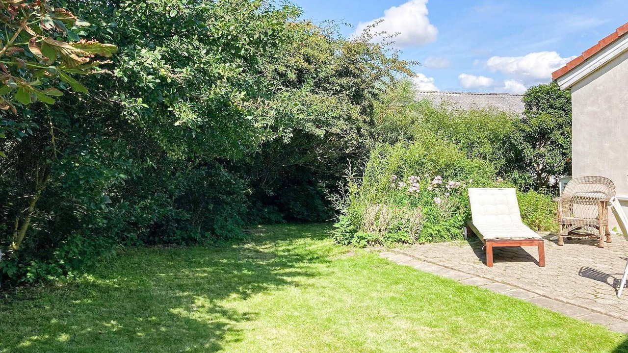 Photo of Outdoor in Trans