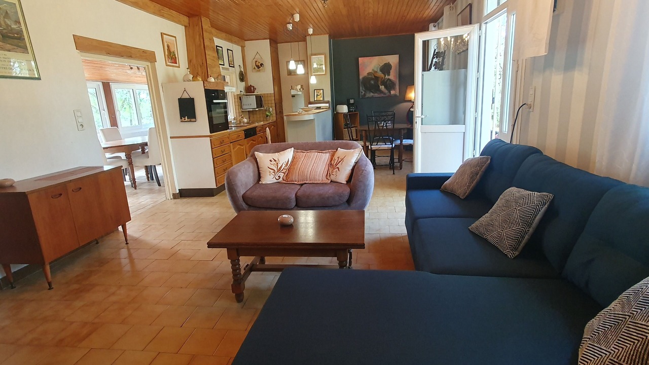 Photo of Livingroom in Montvalent