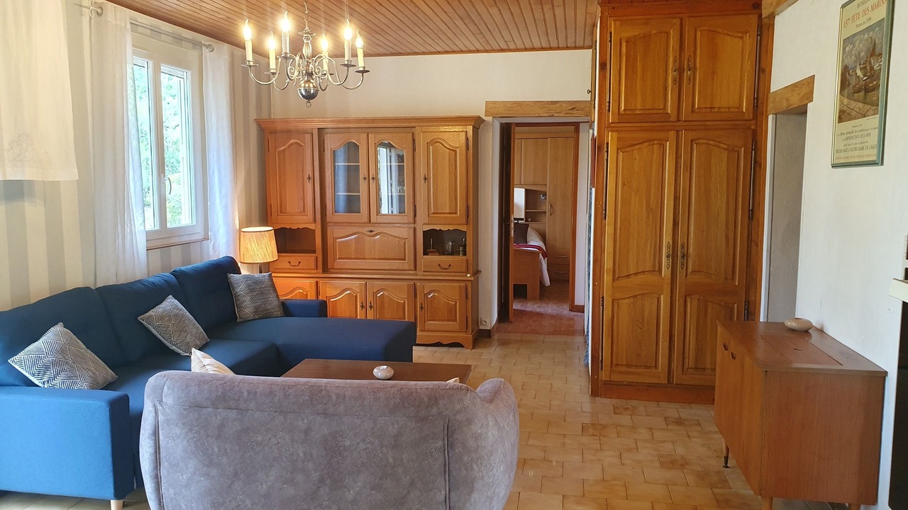 Photo of Livingroom in Montvalent