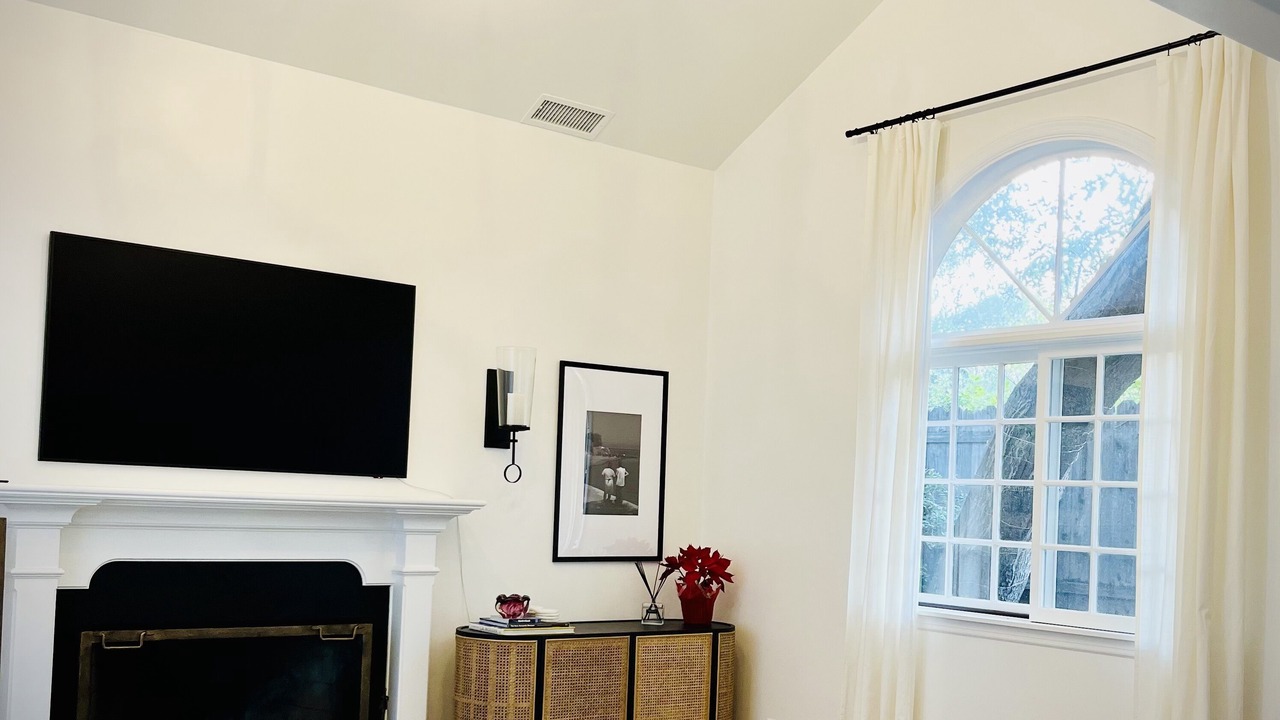 Photo of Livingroom in La Canada Flintridge