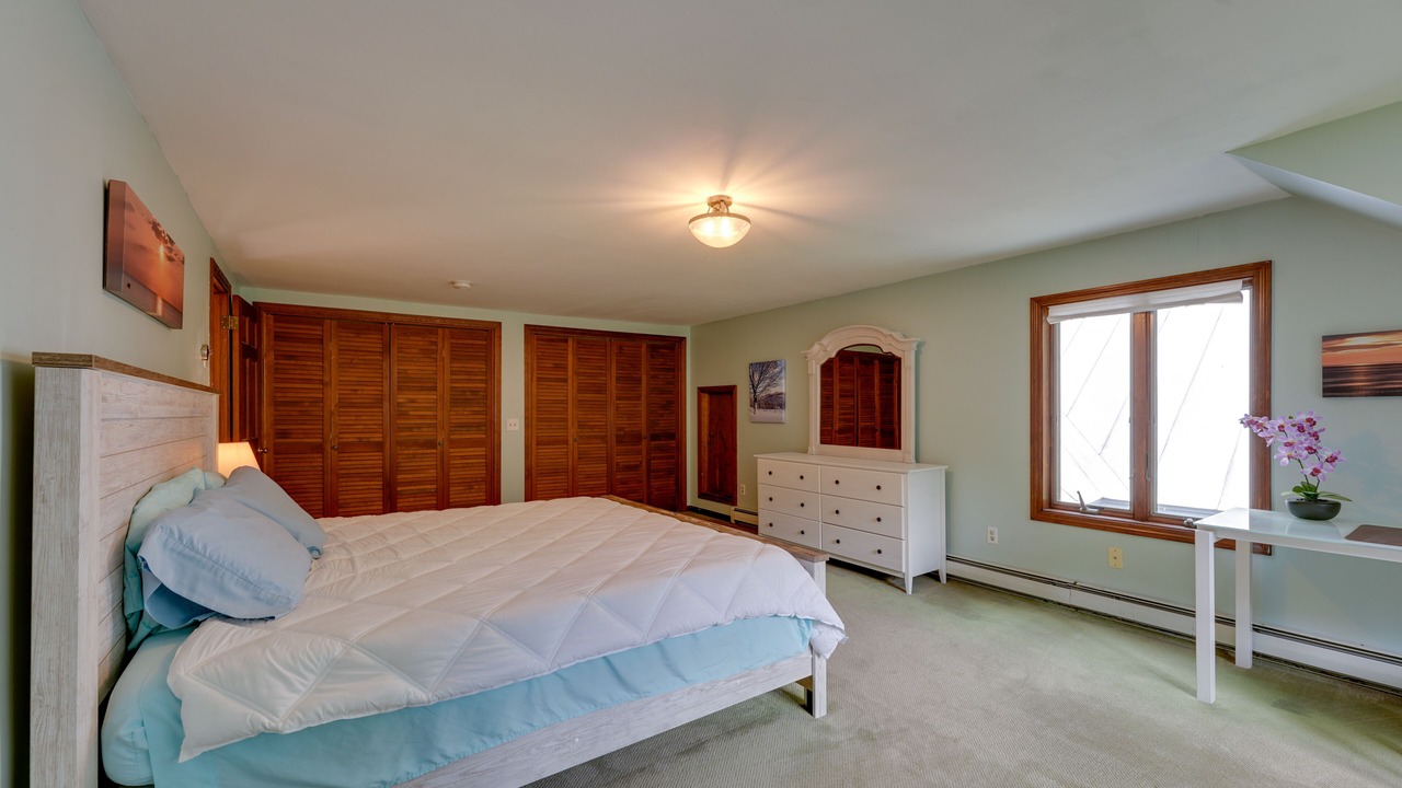 Photo of Bedroom in Mendon