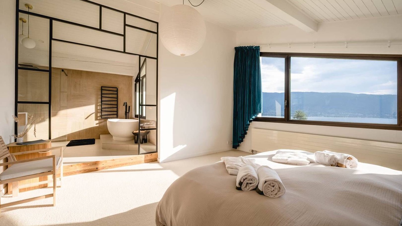 Photo of Bedroom in Veyrier-du-Lac