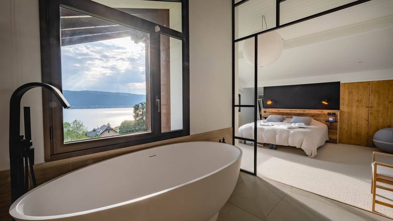 Photo of Bedroom in Veyrier-du-Lac