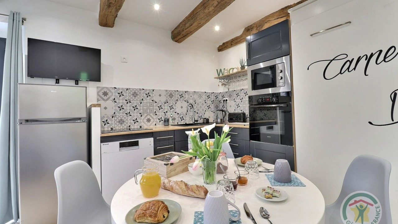 Photo of Kitchen in Saint-Malon-sur-Mel