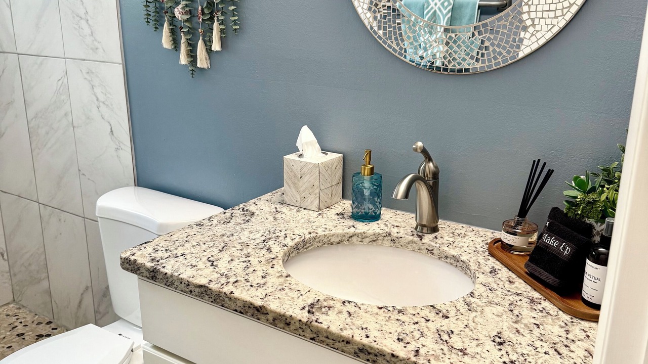 Photo of Bathroom in Tropic