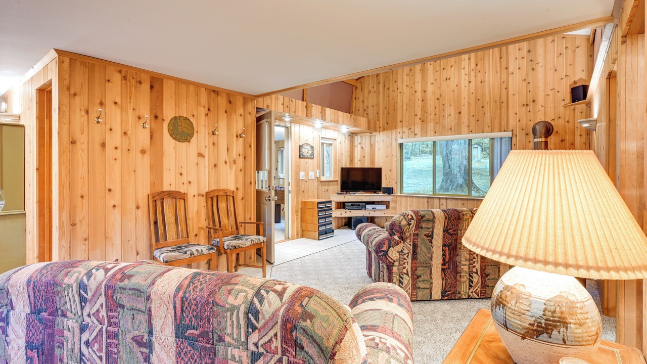 Photo of Livingroom in Harrison