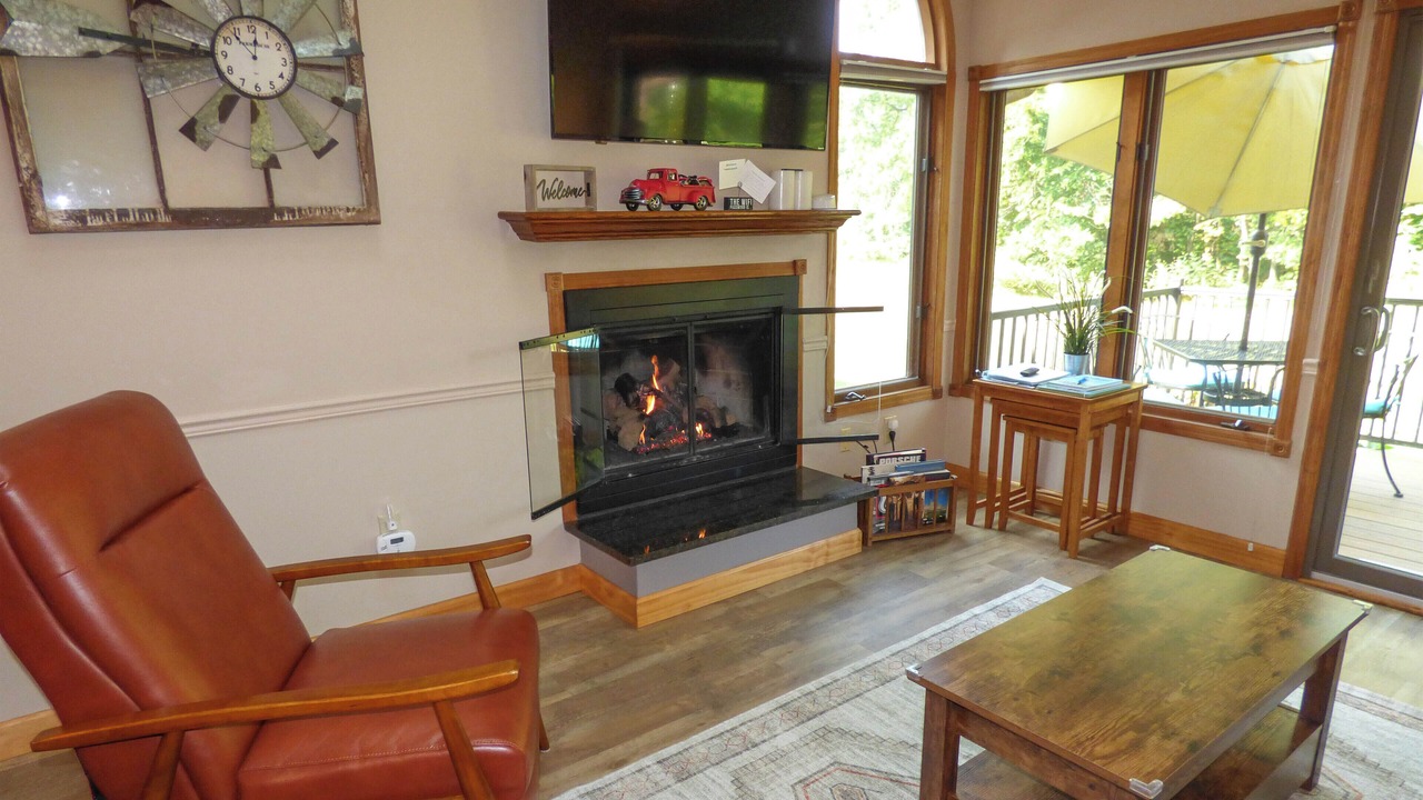 Photo of Livingroom in The Galena Territory