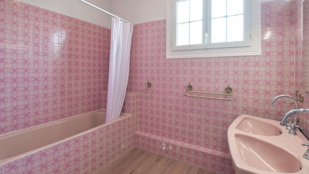 Photo of Bathroom in Benerville-sur-Mer