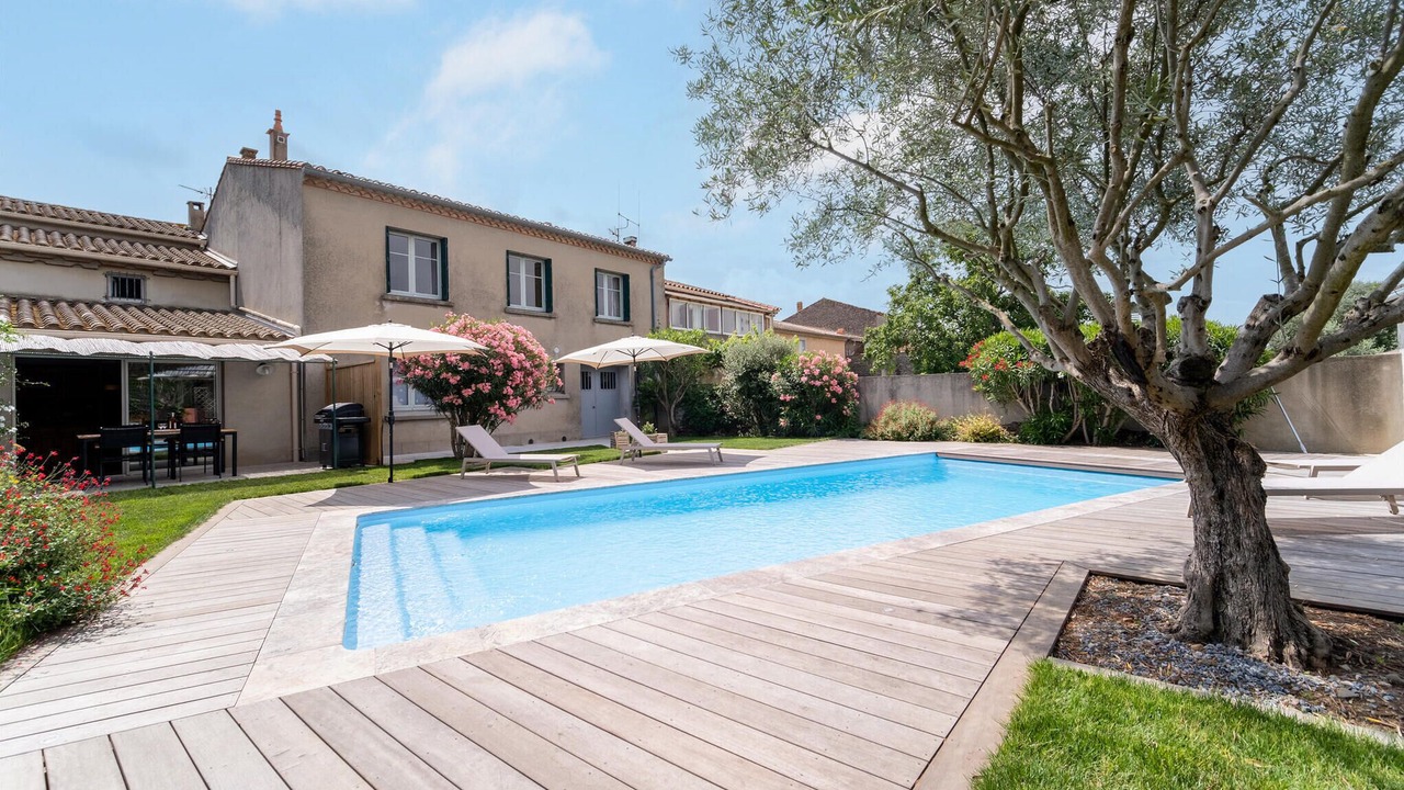 Photo of Outdoor in Villegly