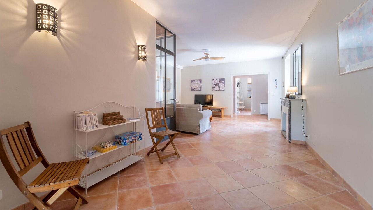 Photo of Others in Villegly