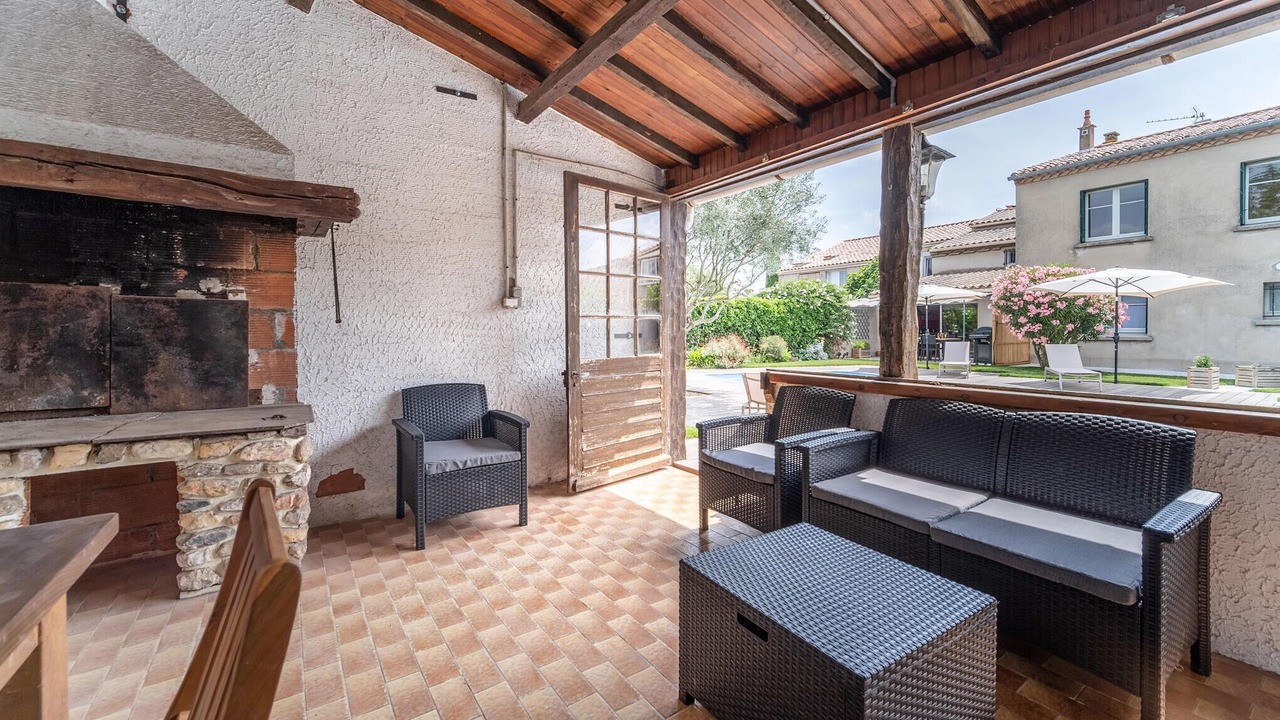 Photo of Others in Villegly