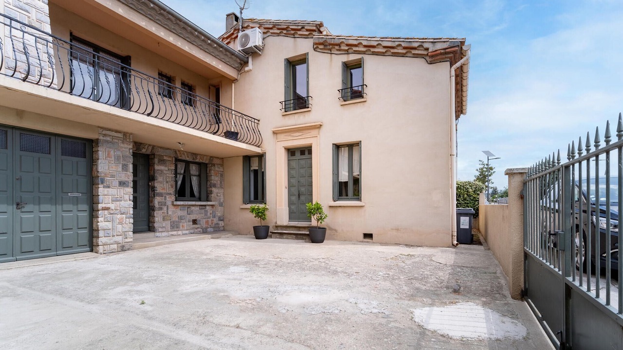 Photo of Others in Villegly