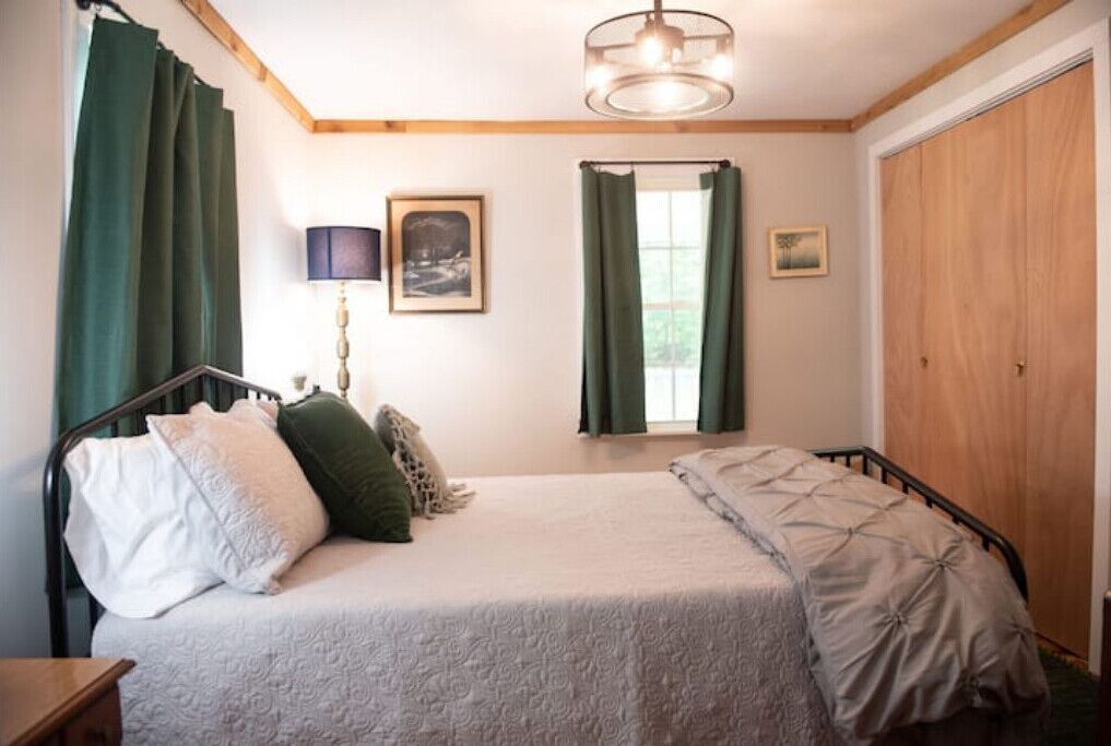 Photo of Bedroom in Shipman