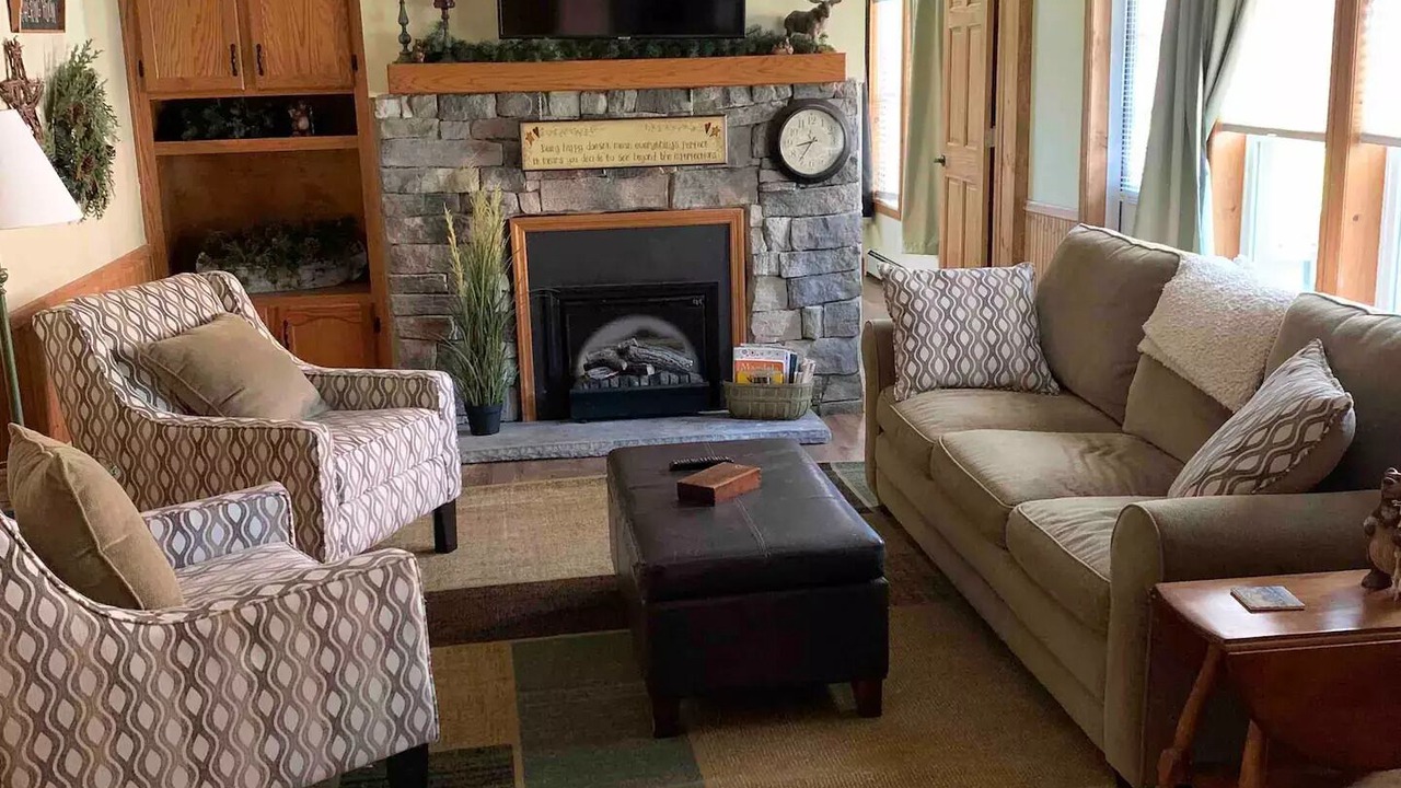 Photo of Livingroom in Mayfield