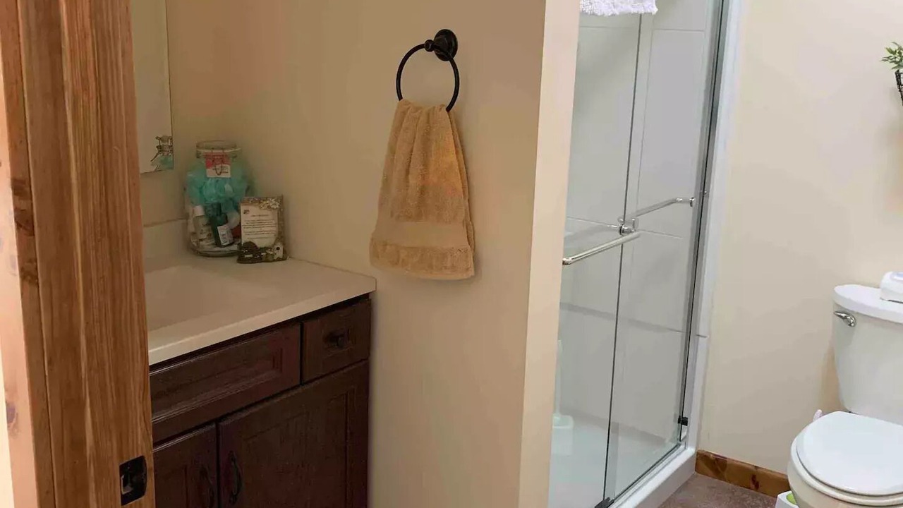 Photo of Bathroom in Mayfield