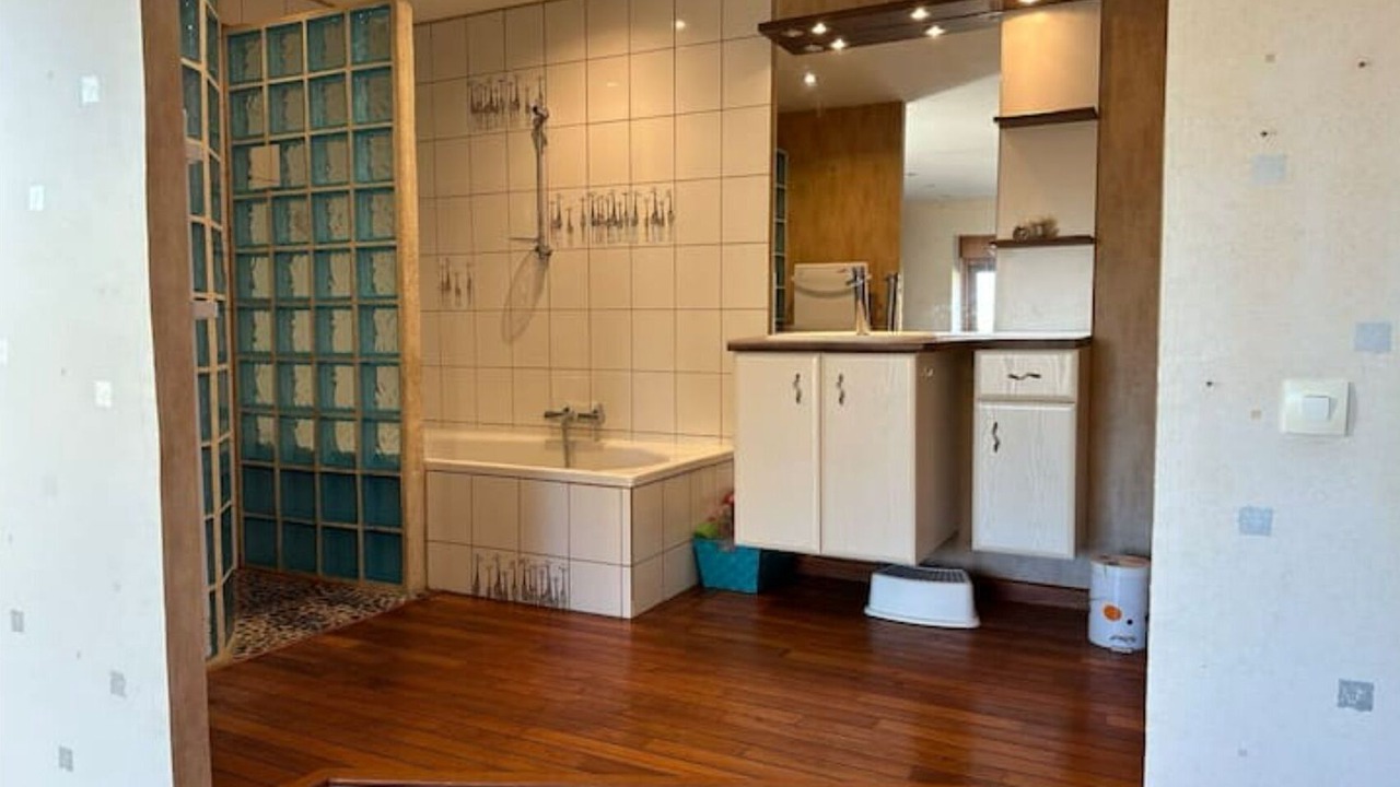 Photo of Bathroom in Parne-sur-Roc