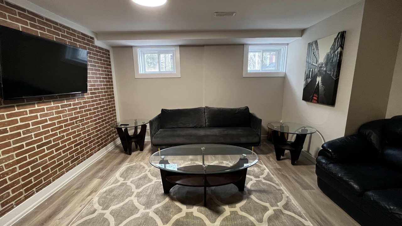 Photo of Livingroom in Richmond Hill