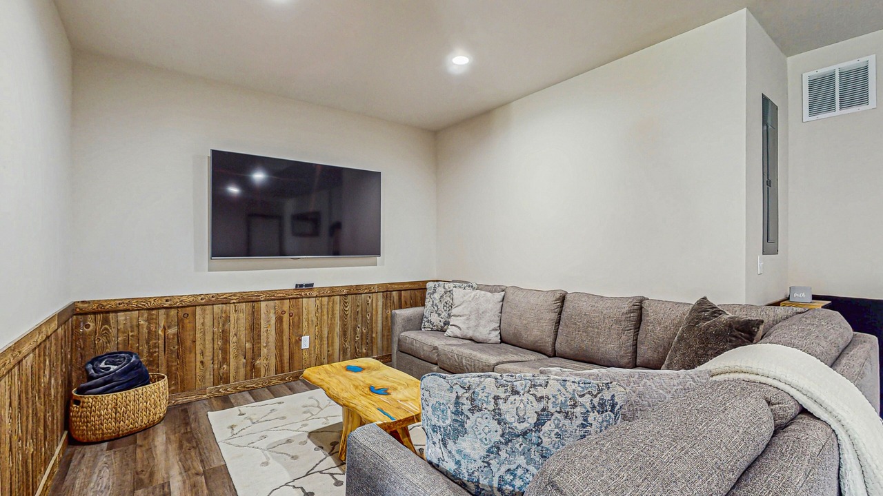 Photo of Livingroom in Morganton