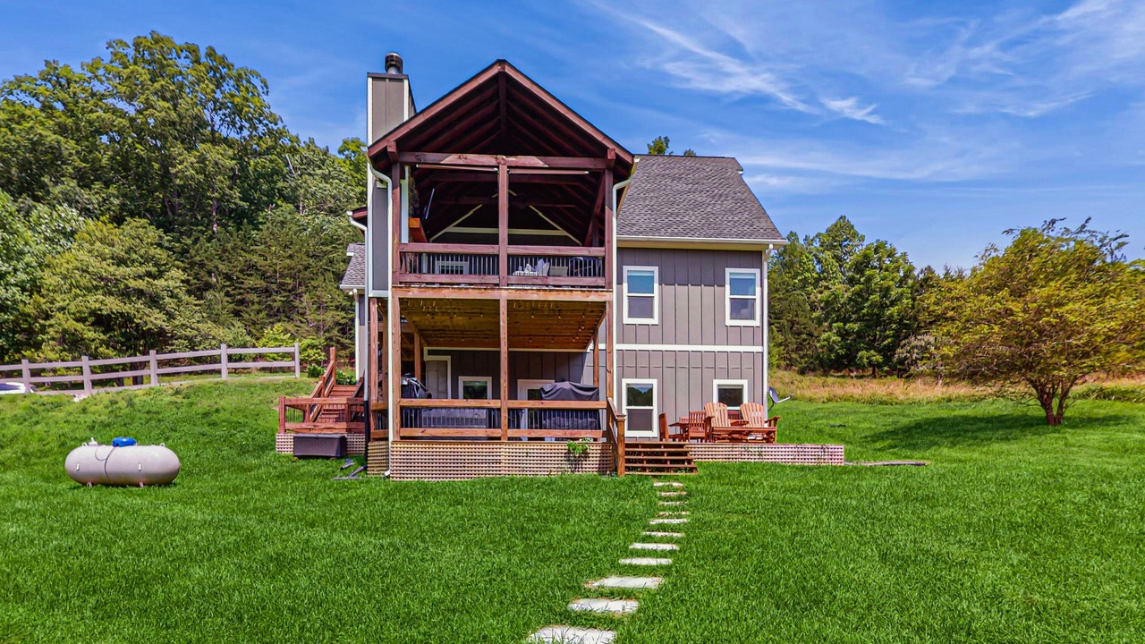 Photo of Outdoor in Morganton