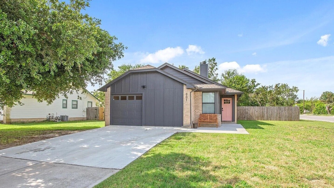 Photo of Outdoor in Greenslopes At Lake Creek