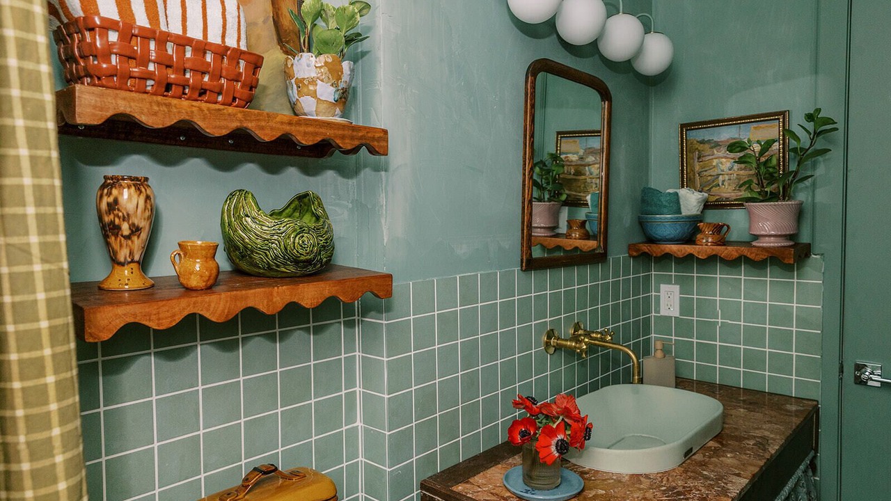 Photo of Bathroom in Oak Ridge