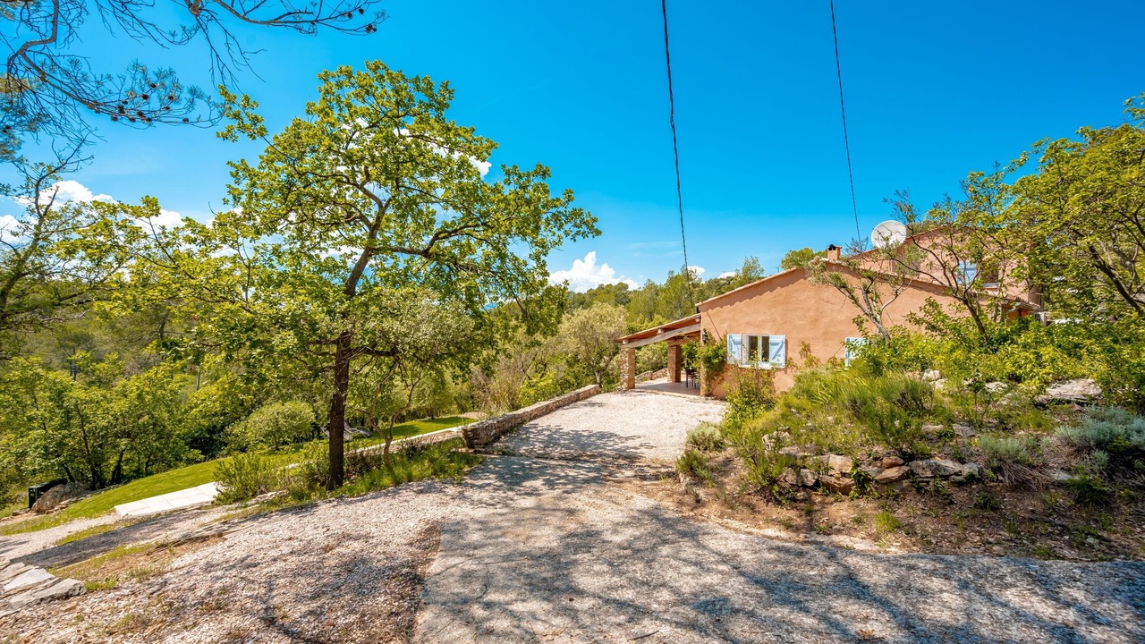 Photo of Outdoor in Entrecasteaux