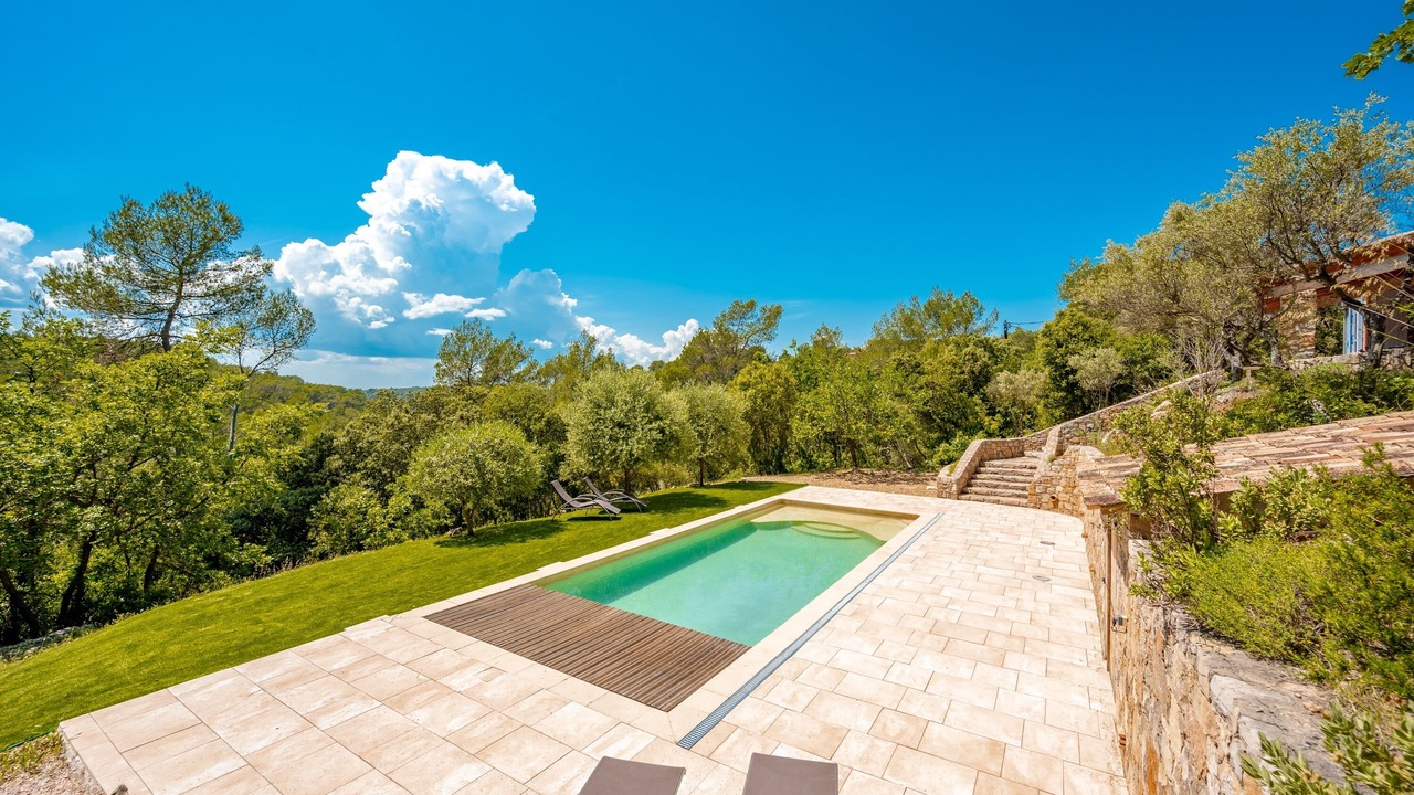 Photo of Outdoor in Entrecasteaux