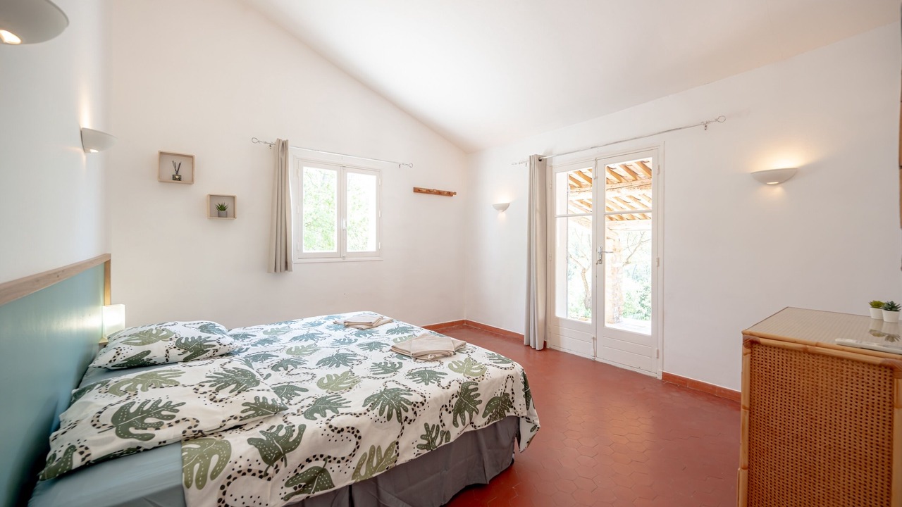 Photo of Bedroom in Entrecasteaux