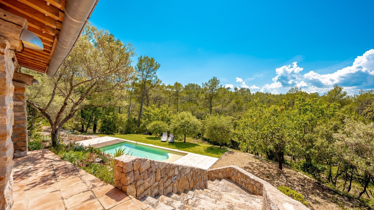 Photo of Outdoor in Entrecasteaux