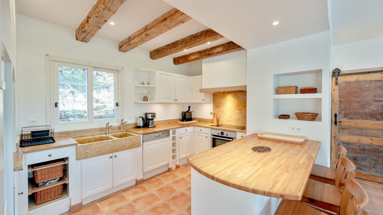 Photo of Kitchen in Entrecasteaux