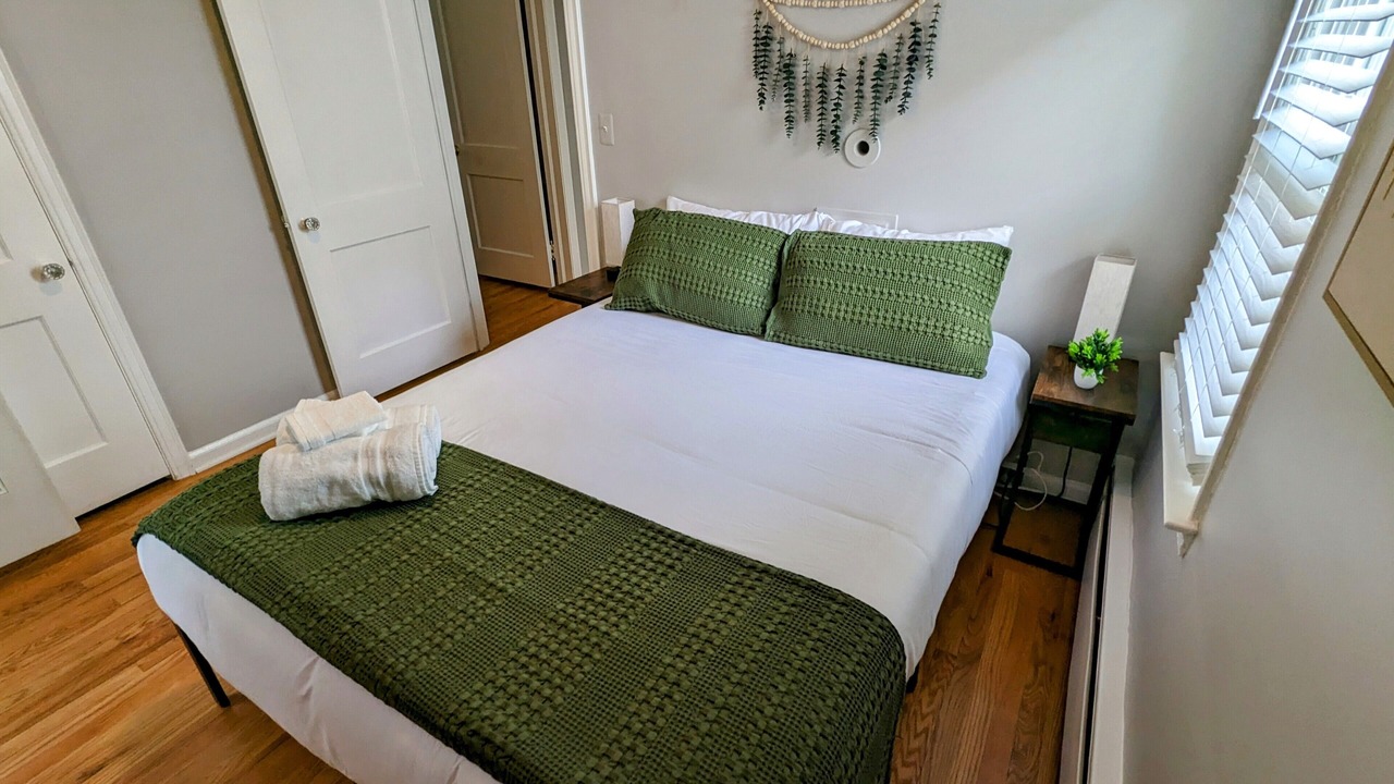 Photo of Bedroom in Royal Oak