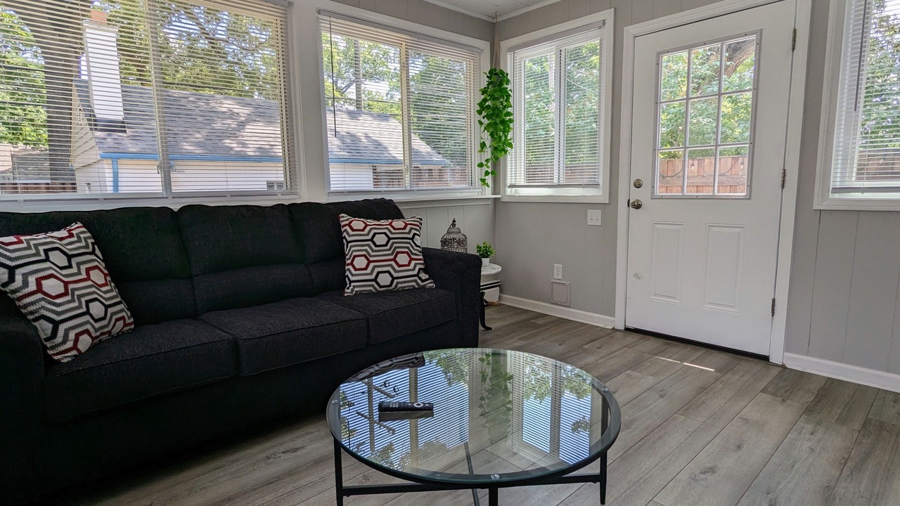 Photo of Livingroom in Royal Oak
