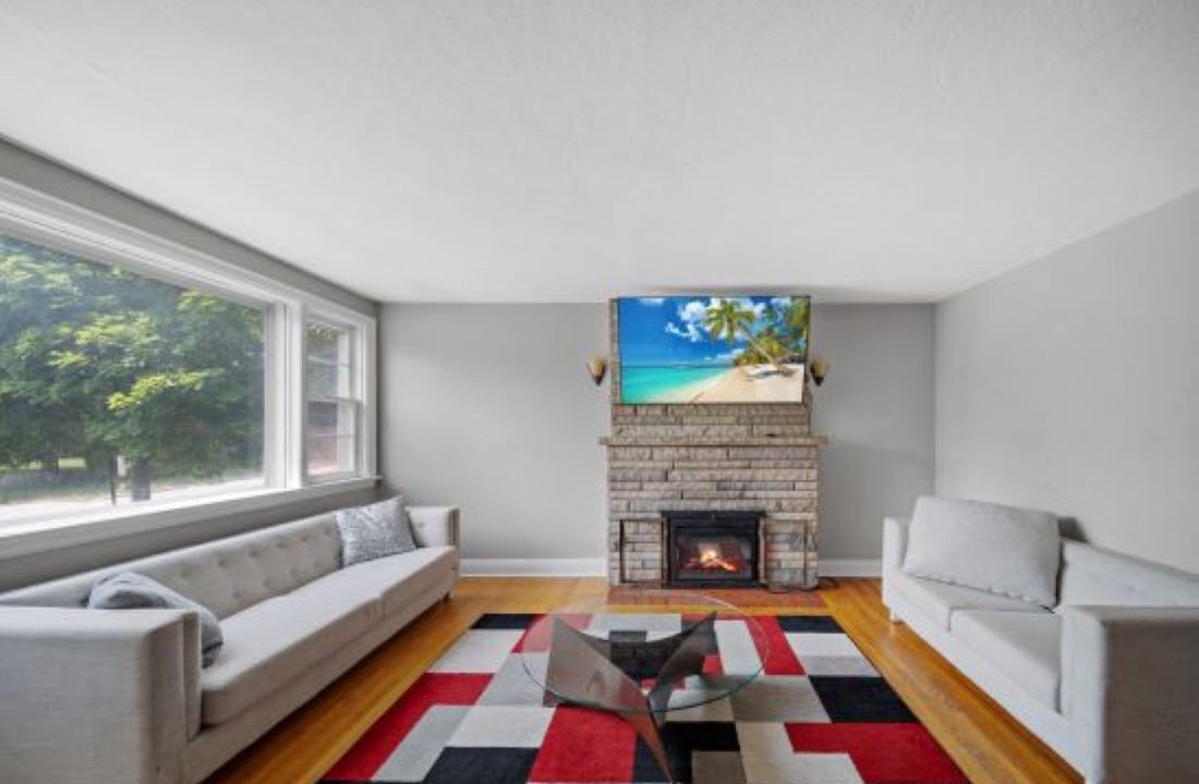 Photo of Livingroom in Barrie