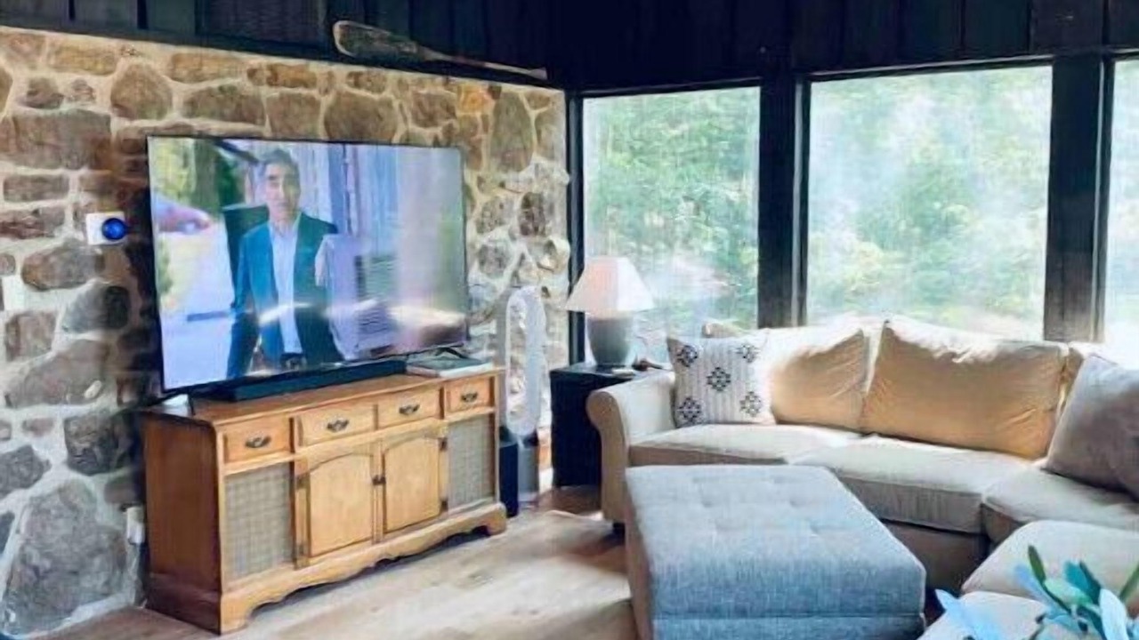 Photo of Livingroom in Fairfield Bay