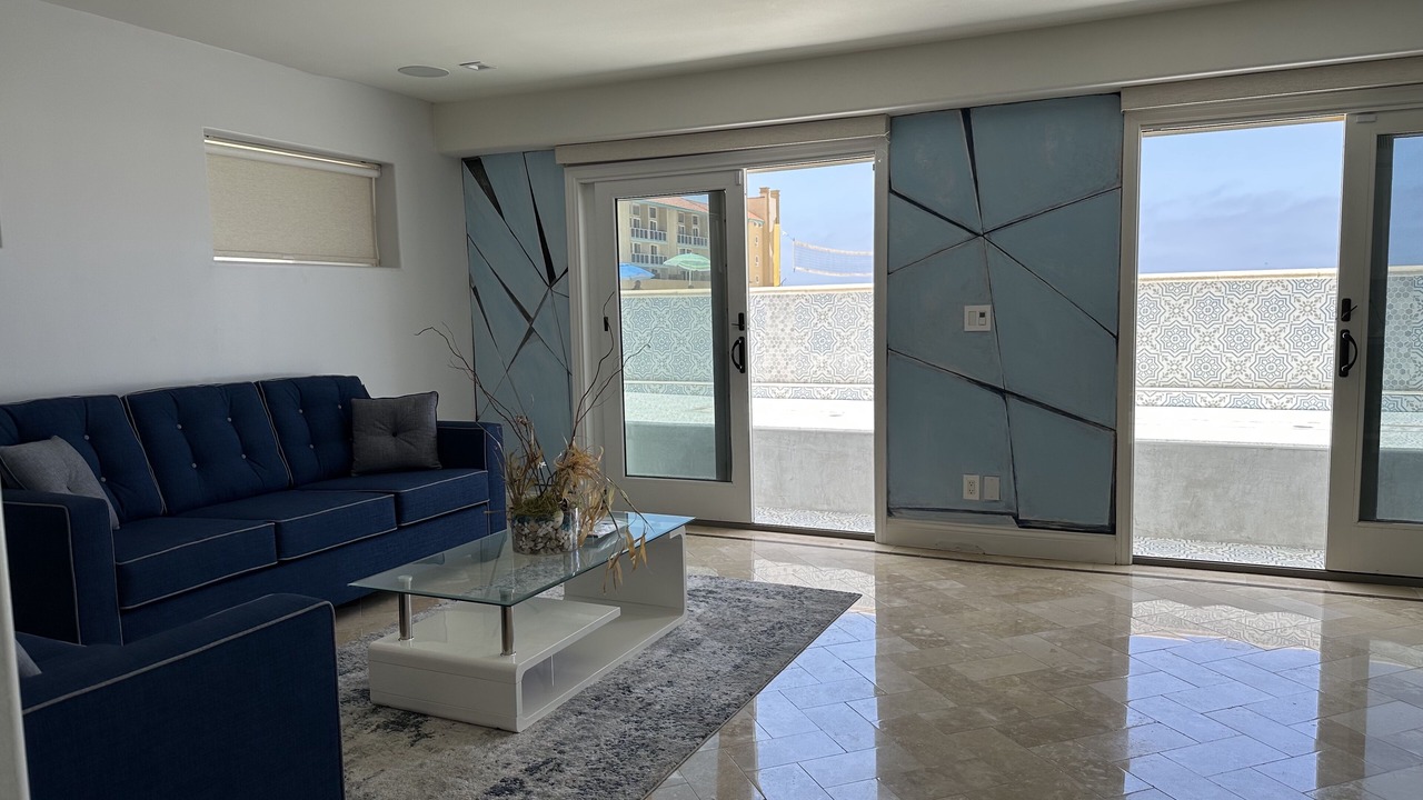 Photo of Livingroom in Hermosa Beach