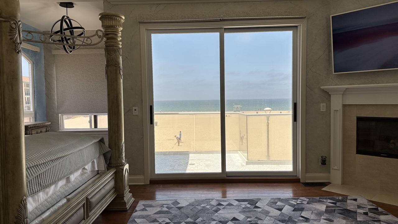 Photo of Bedroom in Hermosa Beach