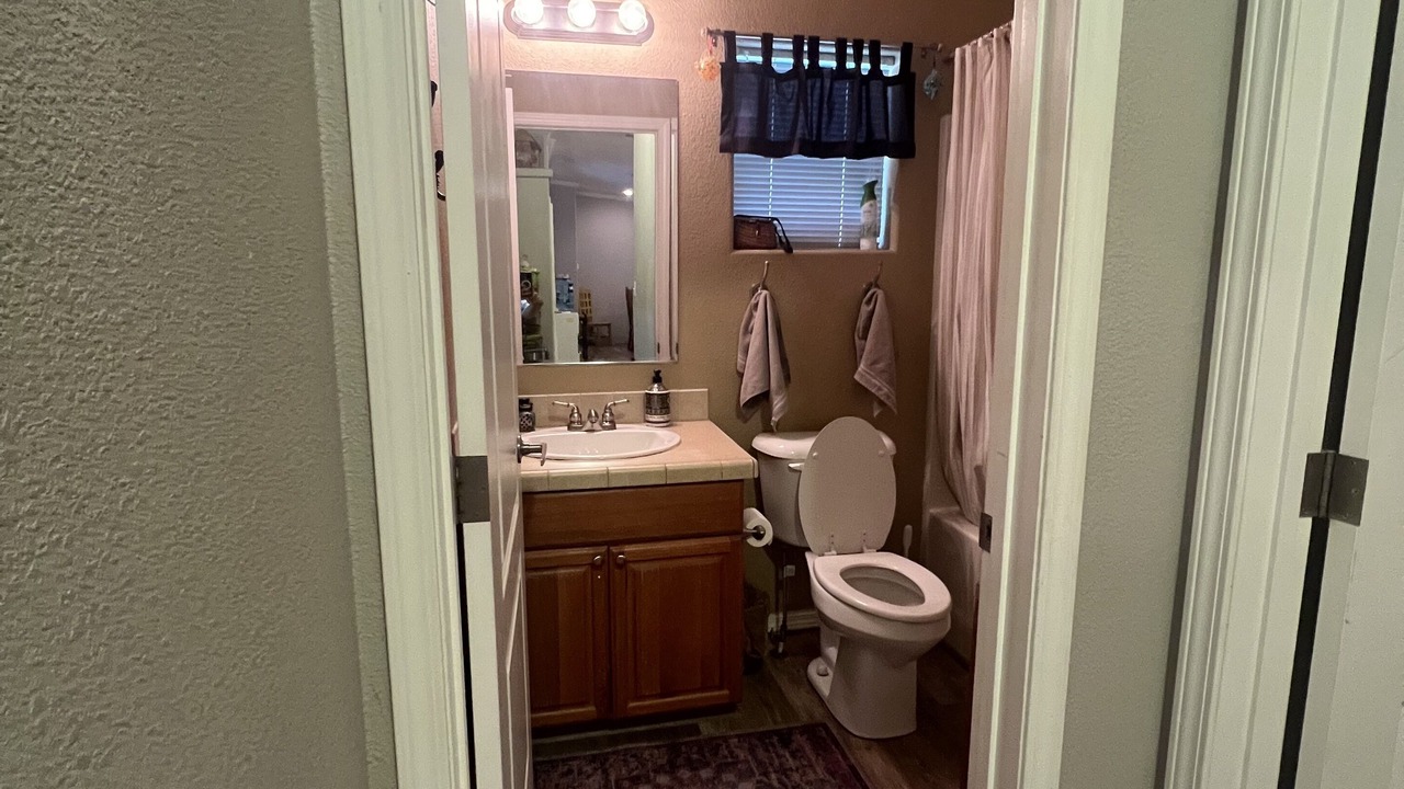 Photo of Bathroom in Caddo