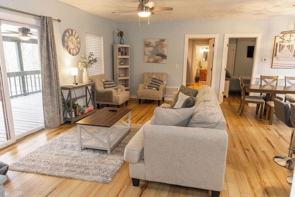 Photo of Livingroom in Bloomington