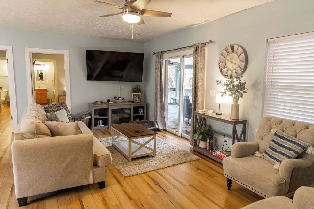 Photo of Livingroom in Bloomington