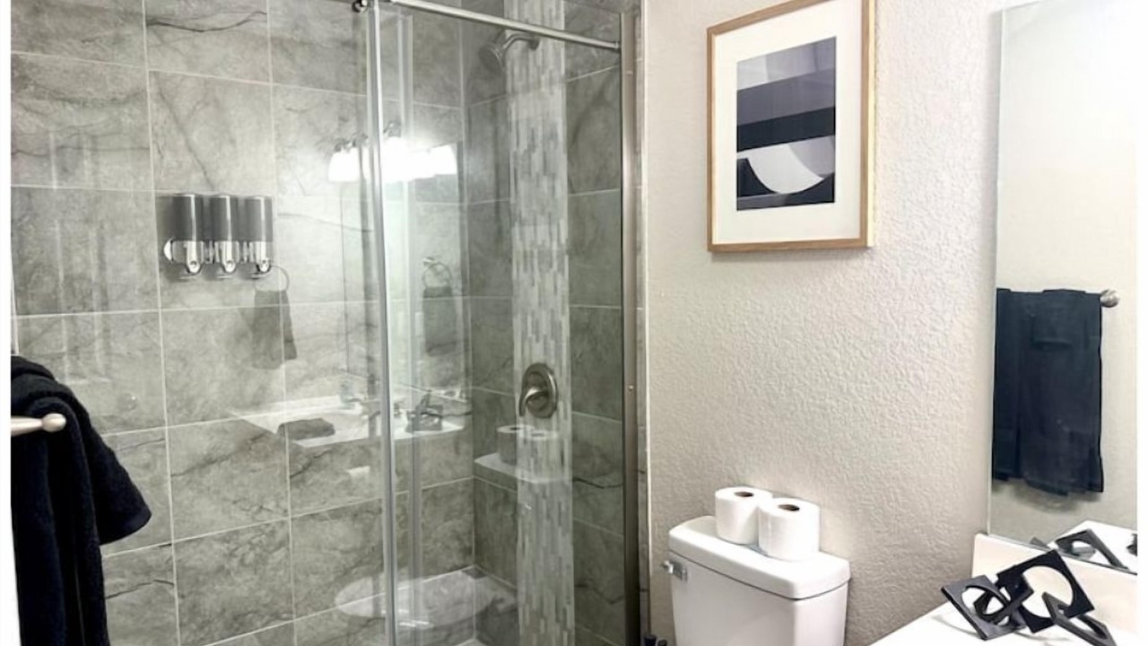 Photo of Bathroom in Eagle Pass