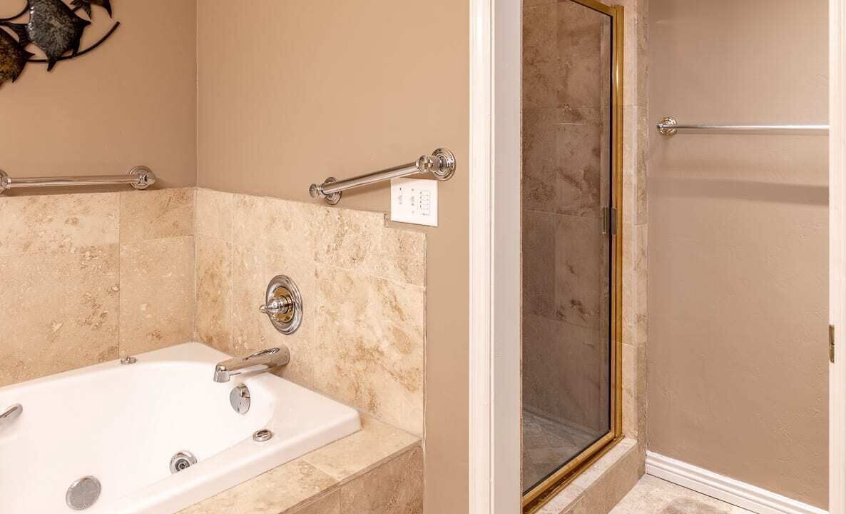 Photo of Bathroom in Moovalya Keys