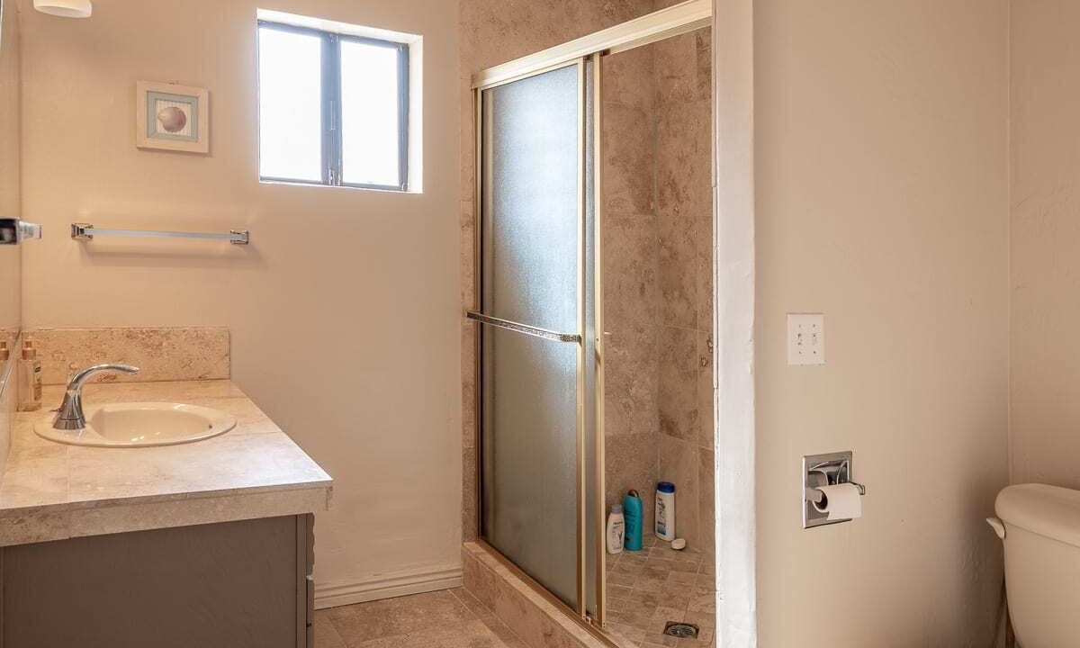 Photo of Bathroom in Moovalya Keys