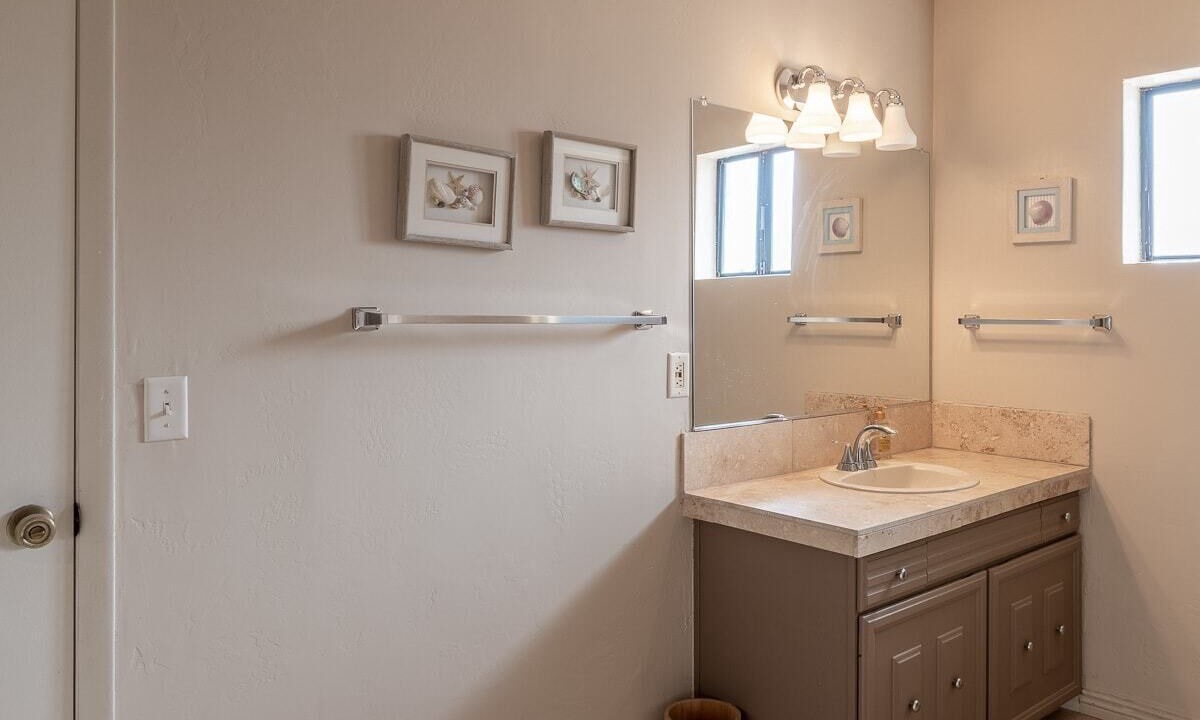Photo of Bathroom in Moovalya Keys