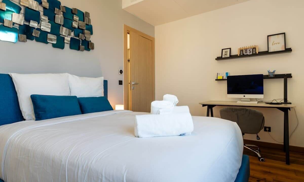 Photo of Bedroom in Serignan