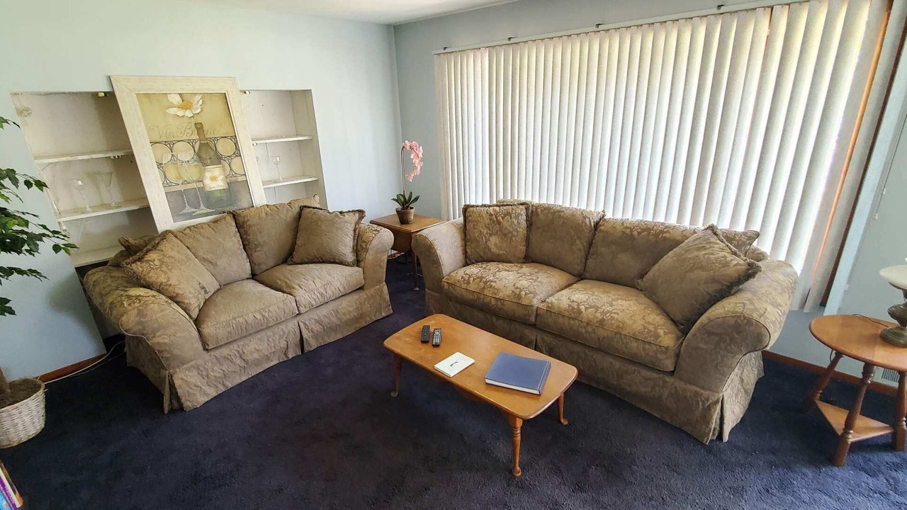 Photo of Livingroom in Bay Shore