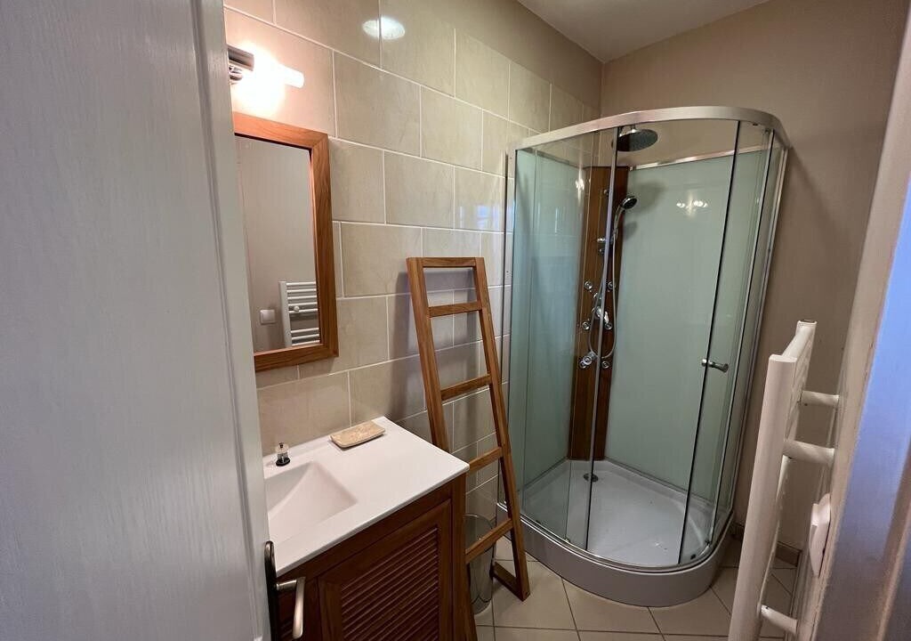 Photo of Bathroom in La Celle-Guenand