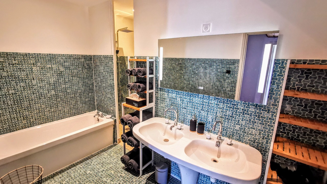 Photo of Bathroom in Epinac
