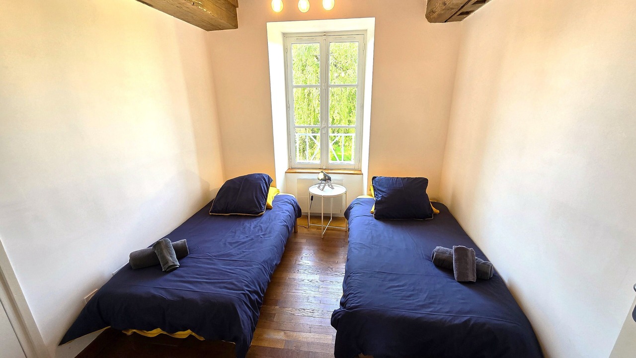 Photo of Bedroom in Epinac