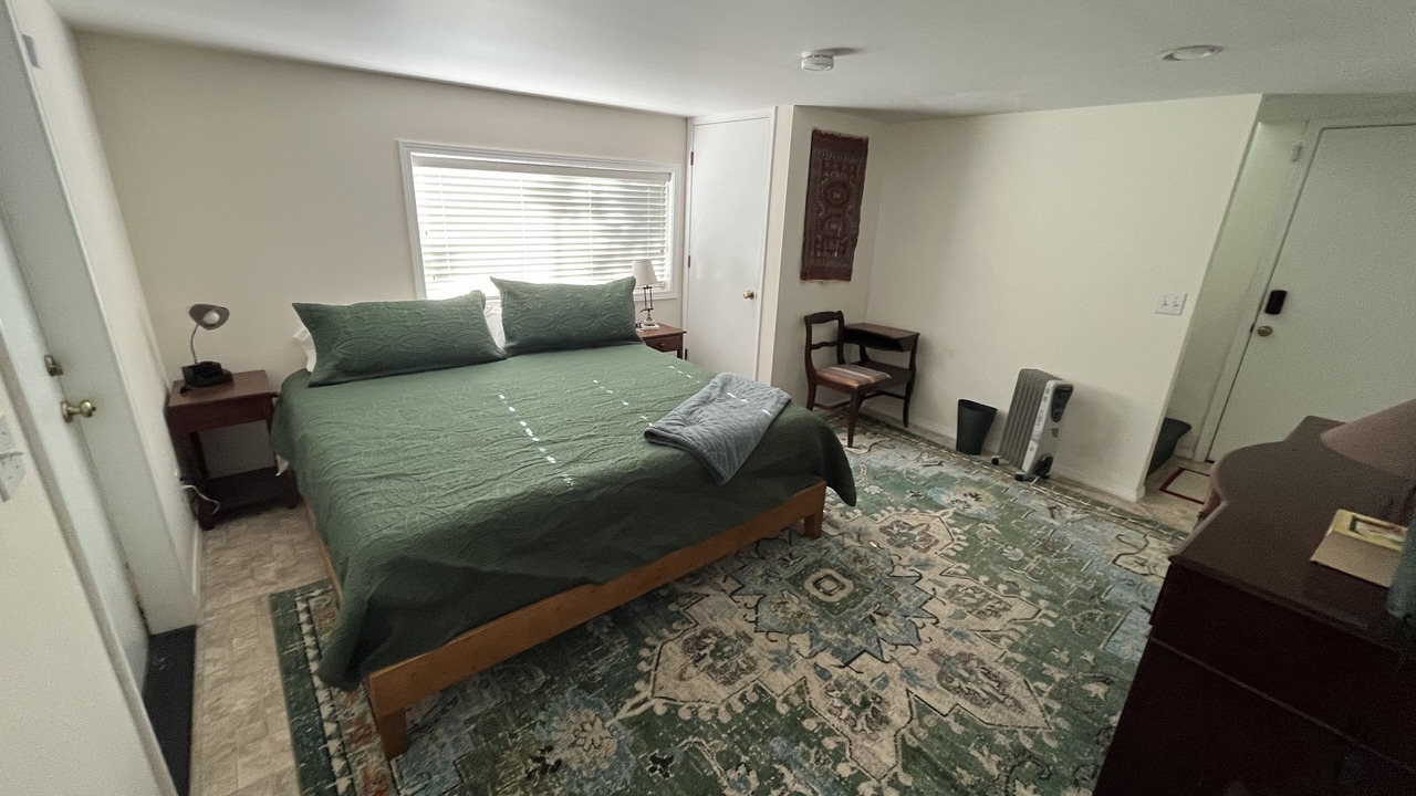 Photo of Bedroom in Bull Mountain