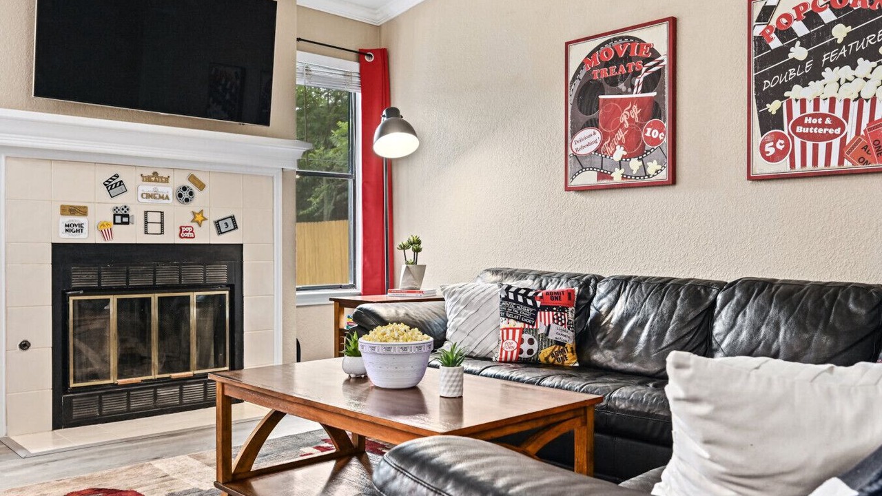 Photo of Livingroom in Maple Run